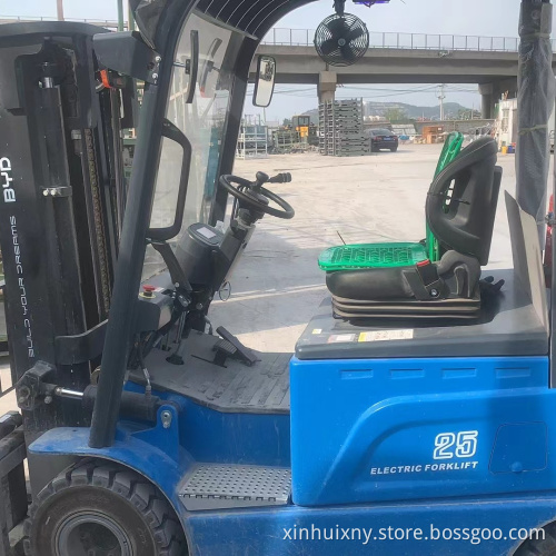 Nuovo carrello elevatore energetico per il trasporto del carrello elevatore personalizzato Pure Electric Blade Battery BYD Nuovo carrello elevatore energetico